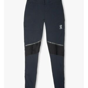 On Running Leggings Size M never worn.